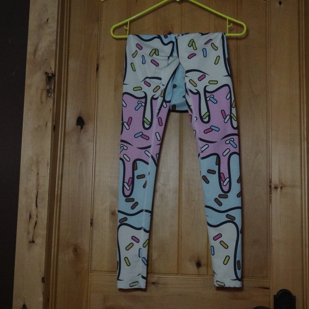 BELOVED dripping sprinkle leggings